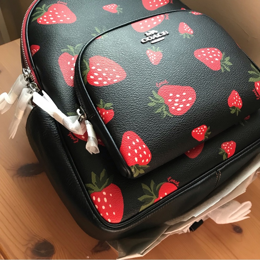 🍓Coach Court Backpack With Wild Strawberry Print - Picture 10 of 13